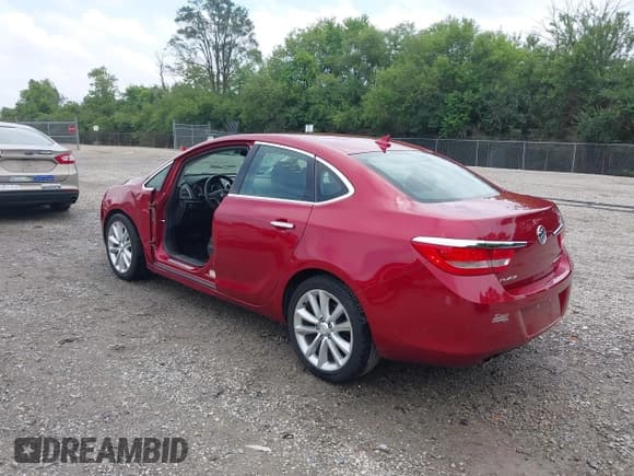✅ 2014 Buick Verano Group • VIN: 1G4PS5SKXE4131727 • Lot: 42752583. Listed on IAAI with 105,193 mi. Free auction sales archive from the USA and detailed vehicle history report at DreamBid. Image 3.