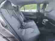 2023 Toyota Camry LE z VIN 4T1C11AK0PU125966, wystawiony jako Copart lot #86100275 z przebiegiem 45 899 mil mil oraz Szkoda całkowita • Salvage title. Historia ofert i sprzedaży dostępna na DreamBid. Obrazek 10.