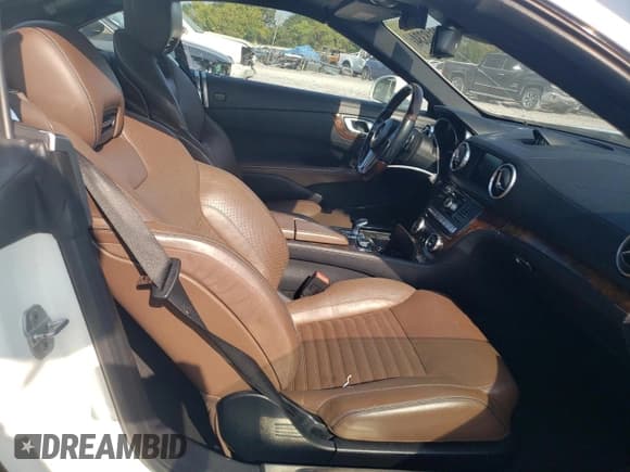 ✅ 2013 Mercedes-Benz SL 550 • VIN: WDDJK7DA3DF016762 • Lot: 70818334. Wystawiony na Copart z przebiegiem 89 746 mil. Bezpłatny archiwum sprzedaży aukcyjnych z USA i szczegółowy raport historii pojazdu na DreamBid. Zdjęcie 11.