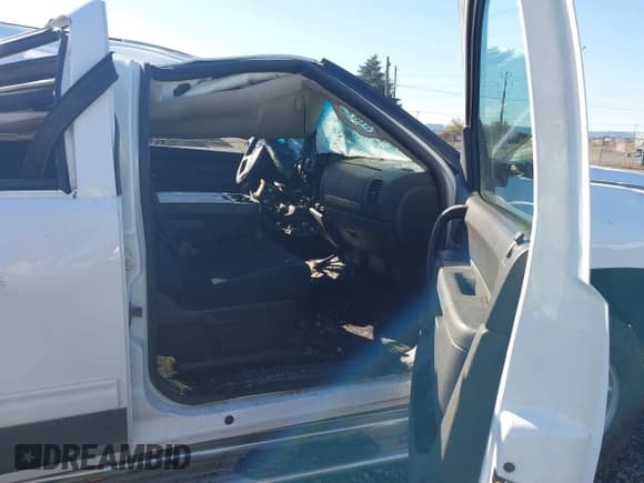 ✅ 2012 Chevrolet Silverado 2500HD LT • VIN: 1GC1KXE89CF183521 • Lot: 43421351. Listed on IAAI with 294,252 mi. Free auction sales archive from the USA and detailed vehicle history report at DreamBid. Image 5.