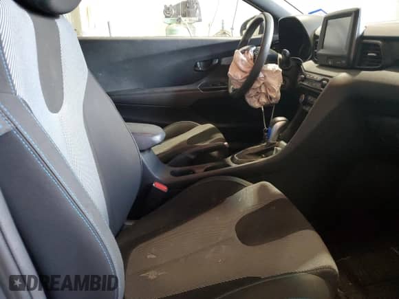 2019 Hyundai Veloster 2.0 с VIN KMHTG6AF3KU018563, выставлен на аукционе Copart как лот 74105094 с пробегом 75 578 миль миль и Списание • Salvage title. История ставок и продаж доступна на DreamBid. Изображение 10.