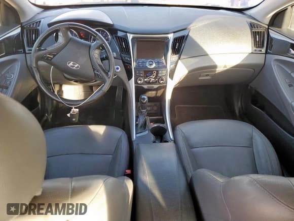 ✅ 2012 Hyundai Sonata Limited • VIN: 5NPEC4AC0CH401780 • Лот: 92185745. Опубликован ранее на Copart с пробегом 87 902 миль. Бесплатный доступ к архиву аукционных продаж из США и подробный отчёт об истории автомобиля на DreamBid. Изображение 8.