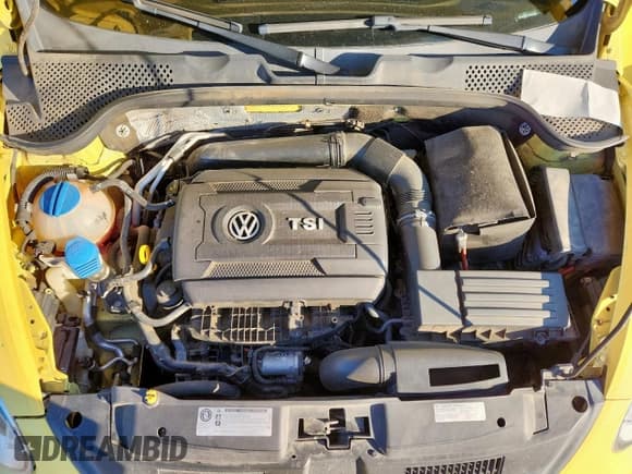 ✅ 2014 Volkswagen Beetle 1.8T • VIN: 3VWJ07AT4EM659688 • Lot: 91010945. Listed on Copart with 132,037 mi. Free auction sales archive from the USA and detailed vehicle history report at DreamBid. Image 11.