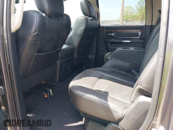✅ 2015 Ram 1500 Laramie • VIN: 1C6RR7NM7FS615604 • Lot: 42203601. Listed on IAAI with 161,441 mi. Free auction sales archive from the USA and detailed vehicle history report at DreamBid. Image 8.