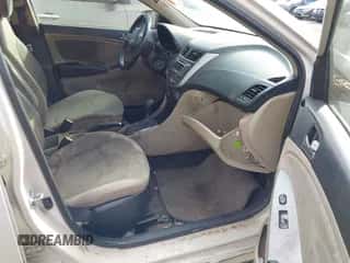 2016 Hyundai Accent SE с VIN KMHCT4AE6GU090890, выставлен на аукционе IAAI как лот 43525855 с пробегом 145 999 миль миль и . История ставок и продаж доступна на DreamBid. Изображение 5.