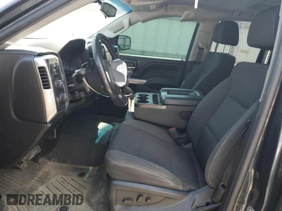 ✅ 2018 Chevrolet Silverado 1500 LT • VIN: 1GCVKREC0JZ239987 • Lot: 59471834. Wystawiony na Copart z przebiegiem 81 927 mil. Bezpłatny archiwum sprzedaży aukcyjnych z USA i szczegółowy raport historii pojazdu na DreamBid. Zdjęcie 7.