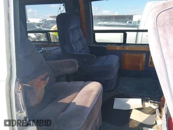 ✅ 1995 GMC Vandura • VIN: 1GDEG25K4SF550787 • Lot: 42929379. Listed on IAAI with 178,083 mi. Free auction sales archive from the USA and detailed vehicle history report at DreamBid. Image 8.