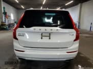 ✅ 2018 Volvo XC90 Momentum • VIN: YV4A22PK5J1369740 • Лот: 90732285. Опубликован ранее на Copart с пробегом 82 762 миль. Бесплатный доступ к архиву аукционных продаж из США и подробный отчёт об истории автомобиля на DreamBid. Изображение 6.