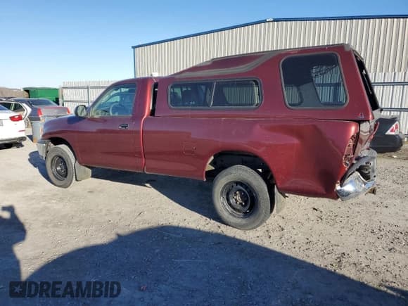 ✅ 2005 Toyota Tundra • VIN: 5TBKT42185S460131 • Lot: 88413915. Listed on Copart with 110,091 mi. Free auction sales archive from the USA and detailed vehicle history report at DreamBid. Image 2.