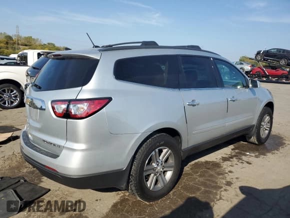 ✅ 2015 Chevrolet Traverse LT • VIN: 1GNKVHKD5FJ311264 • Lot: 71272114. Wystawiony na Copart z przebiegiem 73 620 mil. Bezpłatny archiwum sprzedaży aukcyjnych z USA i szczegółowy raport historii pojazdu na DreamBid. Zdjęcie 3.