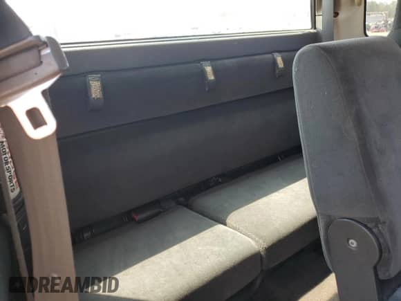 2004 Dodge Dakota Sport z VIN 1D7GL32K14S548787, wystawiony jako Copart lot #81157425 z przebiegiem 149 931 mil mil oraz Czysty tytuł • Clean title. Historia ofert i sprzedaży dostępna na DreamBid. Obrazek 10.