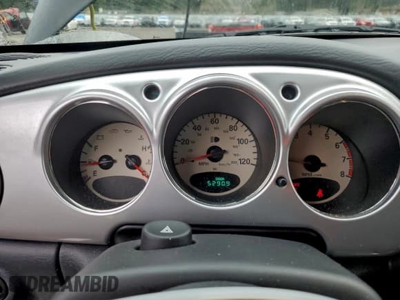 ✅ 2004 Chrysler PT Cruiser Limited • VIN: 3C8FY68B04T333477 • Лот: 94510305. Опубликован ранее на Copart с пробегом 52 909 миль. Бесплатный доступ к архиву аукционных продаж из США и подробный отчёт об истории автомобиля на DreamBid. Изображение 9.