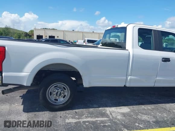 ✅ 2019 Ford F-250 XL • VIN: 1FT7X2A67KEC53878 • Lot: 42707576. Listed on IAAI with 155,920 mi. Free auction sales archive from the USA and detailed vehicle history report at DreamBid. Image 6.