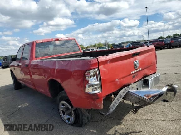 ✅ 2012 Ram 2500 ST • VIN: 3C6TD5HT2CG288009 • Лот: 85324425. Опубликован ранее на Copart с пробегом 233 172 миль. Бесплатный доступ к архиву аукционных продаж из США и подробный отчёт об истории автомобиля на DreamBid. Изображение 2.