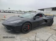 ✅ 2022 Chevrolet Corvette 3LT • VIN: 1G1YC2D45N5117773 • Lot: 49688125. Wystawiony na Copart z przebiegiem 15 660 mil. Bezpłatny archiwum sprzedaży aukcyjnych z USA i szczegółowy raport historii pojazdu na DreamBid. Zdjęcie 1.