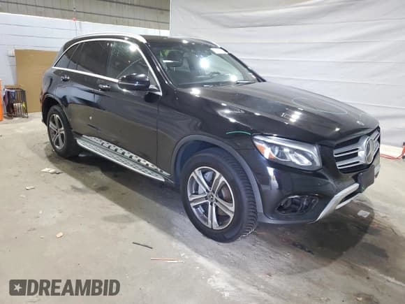 ✅ 2019 Mercedes-Benz GLC 300 • VIN: WDC0G4KB5KF574735 • Lot: 82718835. Wystawiony na Copart z przebiegiem 123 192 mil. Bezpłatny archiwum sprzedaży aukcyjnych z USA i szczegółowy raport historii pojazdu na DreamBid. Zdjęcie 4.