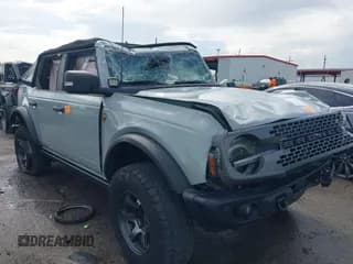 ✅ 2022 Ford Bronco • VIN: 1FMEE5DP1NLA97402 • Lot: 42446383. Wystawiony na IAAI z przebiegiem Nie podano. Bezpłatny archiwum sprzedaży aukcyjnych z USA i szczegółowy raport historii pojazdu na DreamBid. Zdjęcie 1.