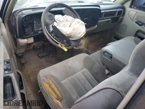 ✅ 1995 Dodge 1500 • VIN: 1B7HC16Z1SS302992 • Lot: 80783935. Listed on Copart with 235,324 mi. Free auction sales archive from the USA and detailed vehicle history report at DreamBid. Image 8.