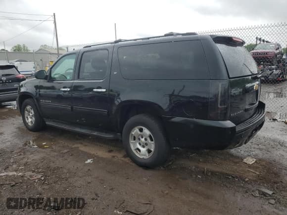 ✅ 2014 Chevrolet Suburban LT • VIN: 1GNSCJE09ER228409 • Lot: 55901885. Listed on Copart with 328,470 mi. Free auction sales archive from the USA and detailed vehicle history report at DreamBid. Image 2.