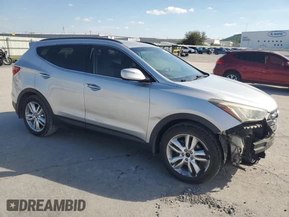 ✅ 2014 Hyundai Santa Fe • VIN: 5XYZU3LA3EG153653 • Lot: 85102745. Wystawiony na Copart z przebiegiem 137 373 mil. Bezpłatny archiwum sprzedaży aukcyjnych z USA i szczegółowy raport historii pojazdu na DreamBid. Zdjęcie 4.