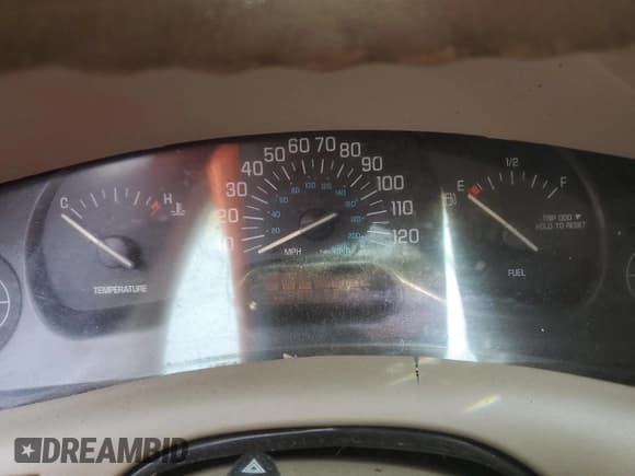 ✅ 2001 Buick Century Custom • VIN: 2G4WS52J111278074 • Лот: 70982804. Опубликован ранее на Copart с пробегом Не указан. Бесплатный доступ к архиву аукционных продаж из США и подробный отчёт об истории автомобиля на DreamBid. Изображение 9.