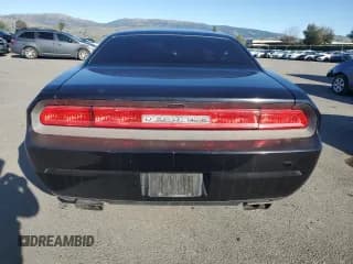 ✅ 2011 Dodge Challenger • VIN: 2B3CJ4DG5BH571394 • Lot: 44210305. Wystawiony na Copart z przebiegiem 138 688 mil. Bezpłatny archiwum sprzedaży aukcyjnych z USA i szczegółowy raport historii pojazdu na DreamBid. Zdjęcie 6.