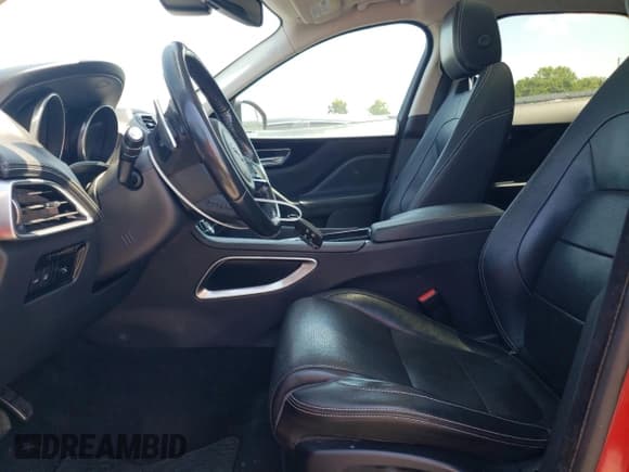 ✅ 2018 Jaguar F-Pace 20d R-Sport • VIN: SADCL2FNXJA260327 • Lot: 62607295. Listed on Copart with 157,188 mi. Free auction sales archive from the USA and detailed vehicle history report at DreamBid. Image 7.