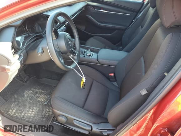 ✅ 2024 Mazda 3 S Preferred • VIN: JM1BPALM1R1719161 • Лот: 65737255. Опубликован ранее на Copart с пробегом 25 814 миль. Бесплатный доступ к архиву аукционных продаж из США и подробный отчёт об истории автомобиля на DreamBid. Изображение 7.