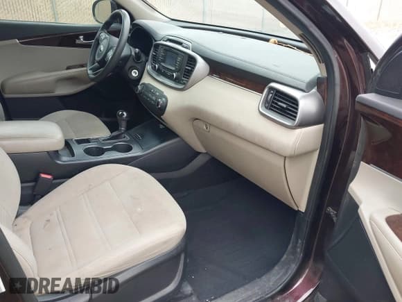 ✅ 2016 Kia Sorento LX • VIN: 5XYPG4A36GG026407 • Лот: 43686531. Опубликован ранее на IAAI с пробегом 123 968 миль. Бесплатный доступ к архиву аукционных продаж из США и подробный отчёт об истории автомобиля на DreamBid. Изображение 5.