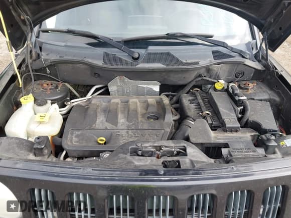 ✅ 2008 Jeep Patriot Sport • VIN: 1J8FT28W18D732298 • Lot: 42541347. Listed on IAAI with 121,615 mi. Free auction sales archive from the USA and detailed vehicle history report at DreamBid. Image 10.