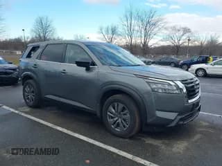 ✅ 2024 Nissan Pathfinder S • VIN: 5N1DR3AC0RC278244 • Lot: 41023631. Wystawiony na IAAI z przebiegiem 4 017 mil. Bezpłatny archiwum sprzedaży aukcyjnych z USA i szczegółowy raport historii pojazdu na DreamBid. Zdjęcie 1.