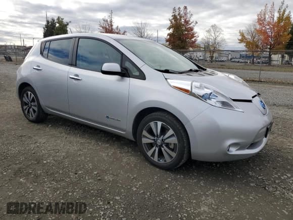 ✅ 2015 Nissan LEAF S • VIN: 1N4AZ0CPXFC321916 • Lot: 90265735. Listed on Copart with 60,660 mi. Free auction sales archive from the USA and detailed vehicle history report at DreamBid. Image 4.
