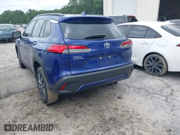 ✅ 2023 Toyota Corolla Cross XLE • VIN: 7MUDAAAG5PV044928 • Lot: 42929867. Wystawiony na IAAI z przebiegiem 42 531 mil. Bezpłatny archiwum sprzedaży aukcyjnych z USA i szczegółowy raport historii pojazdu na DreamBid. Zdjęcie 3.