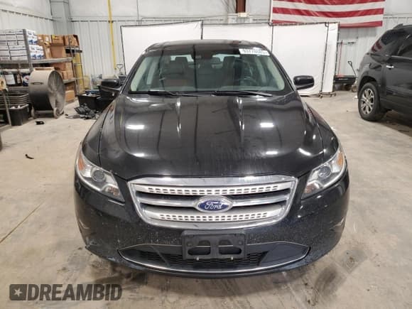 ✅ 2011 Ford Taurus SHO • VIN: 1FAHP2KT6BG103912 • Lot: 93778685. Wystawiony na Copart z przebiegiem 179 352 mil. Bezpłatny archiwum sprzedaży aukcyjnych z USA i szczegółowy raport historii pojazdu na DreamBid. Zdjęcie 5.