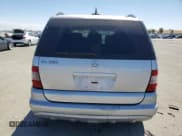 ✅ 2003 Mercedes-Benz M 320 • VIN: 4JGAB54E43A383002 • Лот: 66914035. Опубликован ранее на Copart с пробегом 217 834 миль. Бесплатный доступ к архиву аукционных продаж из США и подробный отчёт об истории автомобиля на DreamBid. Изображение 6.