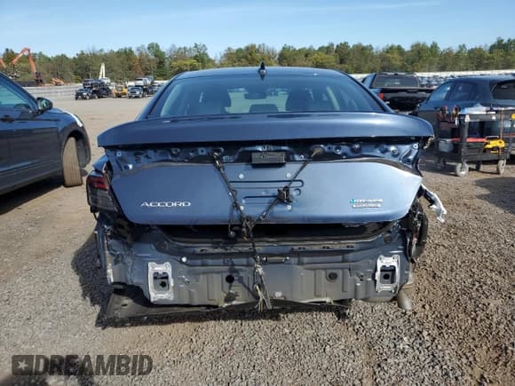 ✅ 2025 Honda Accord Touring • VIN: 1HGCY2F80SA013408 • Lot: 84046115. Listed on Copart with 4,804 mi. Free auction sales archive from the USA and detailed vehicle history report at DreamBid. Image 6.
