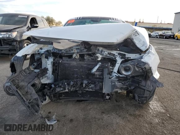 ✅ 2016 Dodge Challenger R/T Scat Pack • VIN: 2C3CDZFJ2GH245141 • Lot: 81559993. Wystawiony na Copart z przebiegiem 46 285 mil. Bezpłatny archiwum sprzedaży aukcyjnych z USA i szczegółowy raport historii pojazdu na DreamBid. Zdjęcie 5.