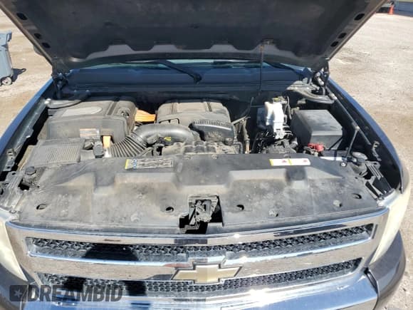 ✅ 2011 Chevrolet Silverado 1500 1HY • VIN: 3GCUKUEJXBG124294 • Lot: 90078405. Listed on Copart with 172,125 mi. Free auction sales archive from the USA and detailed vehicle history report at DreamBid. Image 11.