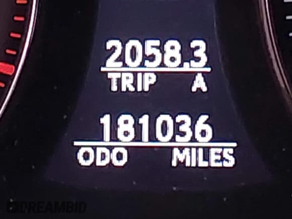 ✅ 2008 Lexus LS 460 • VIN: JTHBL46F485067829 • Lot: 43859329. Listed on IAAI with 181,036 mi. Free auction sales archive from the USA and detailed vehicle history report at DreamBid. Image 15.