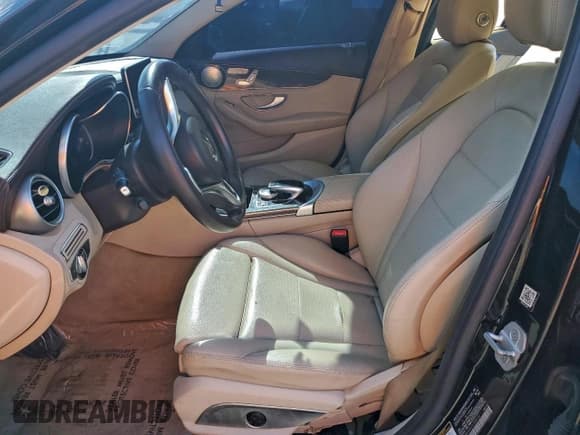 ✅ 2016 Mercedes-Benz C 300 Luxury • VIN: 55SWF4KB4GU098104 • Lot: 92741355. Listed on Copart with Not provided. Free auction sales archive from the USA and detailed vehicle history report at DreamBid. Image 7.