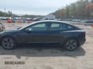 ✅ 2022 Tesla Model 3 Long Range • VIN: 5YJ3E1EB6NF109067 • Lot: 41948791. Wystawiony na IAAI z przebiegiem 28 603 mil. Bezpłatny archiwum sprzedaży aukcyjnych z USA i szczegółowy raport historii pojazdu na DreamBid. Zdjęcie 15.