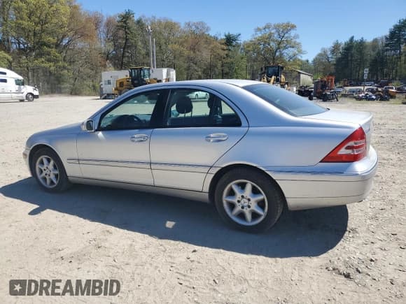 ✅ 2003 Mercedes-Benz C 240 • VIN: WDBRF81J23F393382 • Lot: 54593665. Wystawiony na Copart z przebiegiem Nie podano. Bezpłatny archiwum sprzedaży aukcyjnych z USA i szczegółowy raport historii pojazdu na DreamBid. Zdjęcie 2.