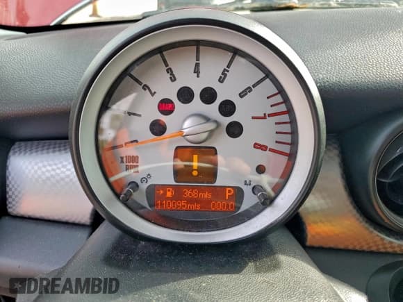 ✅ 2009 MINI Hardtop S • VIN: WMWMF73509TW84198 • Лот: 94885835. Опубликован ранее на Copart с пробегом 110 095 миль. Бесплатный доступ к архиву аукционных продаж из США и подробный отчёт об истории автомобиля на DreamBid. Изображение 9.