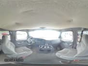 ✅ 2000 Dodge Passenger • VIN: 2B5WB35Y5YK179904 • Lot: 56724115. Wystawiony na Copart z przebiegiem 71 023 mil. Bezpłatny archiwum sprzedaży aukcyjnych z USA i szczegółowy raport historii pojazdu na DreamBid. Zdjęcie 15.