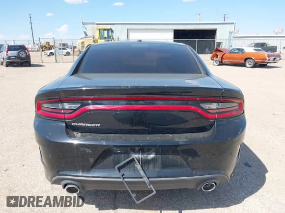 ✅ 2015 Dodge Charger SE • VIN: 2C3CDXBG2FH857062 • Лот: 43060788. Опубликован ранее на IAAI с пробегом 181 367 миль. Бесплатный доступ к архиву аукционных продаж из США и подробный отчёт об истории автомобиля на DreamBid. Изображение 16.