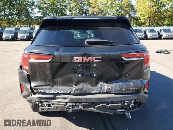 ✅ 2025 GMC Terrain AWD Elevation • VIN: 3GKALUEGXSL266824 • Lot: 86066625. Wystawiony na Copart z przebiegiem 15 777 mil. Bezpłatny archiwum sprzedaży aukcyjnych z USA i szczegółowy raport historii pojazdu na DreamBid. Zdjęcie 6.