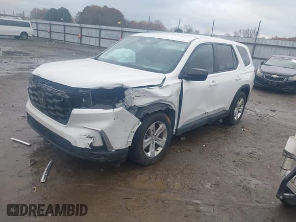 ✅ 2024 Honda Pilot Sport • VIN: 5FNYG1H2XRB032155 • Лот: 41108067. Опубликован ранее на IAAI с пробегом Не указан. Бесплатный доступ к архиву аукционных продаж из США и подробный отчёт об истории автомобиля на DreamBid. Изображение 18.