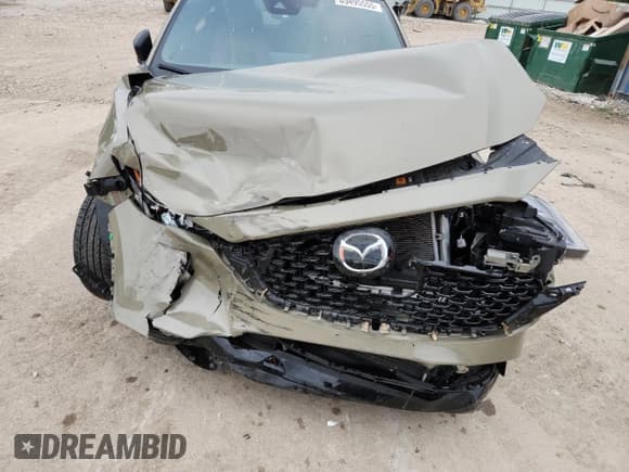 ✅ 2024 Mazda CX-5 Carbon Edition • VIN: JM3KFBAY0R0528472 • Лот: 85495555. Опубликован ранее на Copart с пробегом 19 832 миль. Бесплатный доступ к архиву аукционных продаж из США и подробный отчёт об истории автомобиля на DreamBid. Изображение 12.