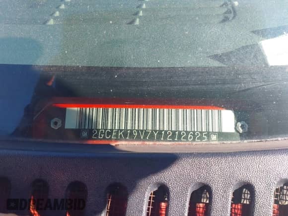 ✅ 2000 Chevrolet Silverado 1500 LS • VIN: 2GCEK19V7Y1212625 • Lot: 43598744. Wystawiony na IAAI z przebiegiem 217 710 mil mil. Skorzystaj z bezpłatnego archiwum sprzedaży aukcyjnych z USA i zobacz szczegółowy raport historii pojazdu na DreamBid. Zdjęcie 9.