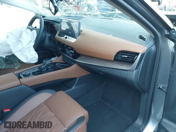 ✅ 2025 Nissan Rogue Platinum • VIN: JN8BT3DD1SW304618 • Lot: 42947864. Listed on IAAI with 2,044 mi. Free auction sales archive from the USA and detailed vehicle history report at DreamBid. Image 5.